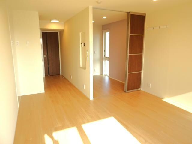 スタブリテラス鈴鹿の物件内観写真