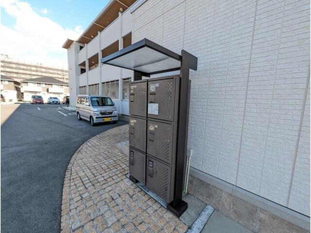 スタブリテラス鈴鹿の物件外観写真