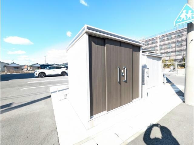 スタブリテラス鈴鹿の物件外観写真