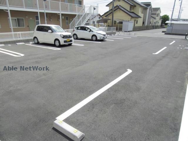 カルマートの物件外観写真