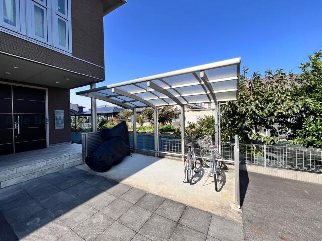 エテルナの物件外観写真