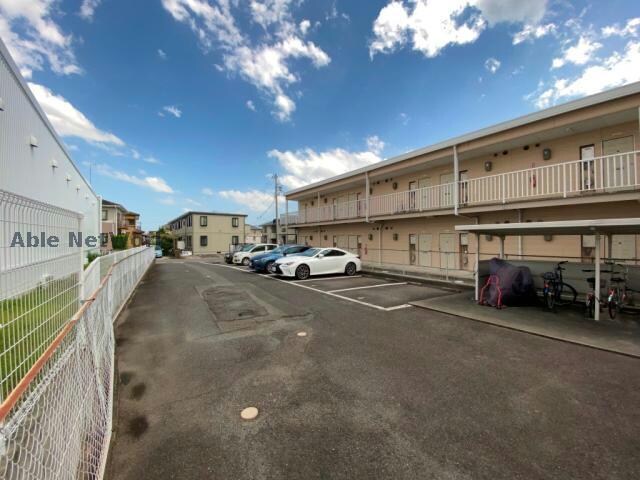 フィールドグリーンの物件外観写真