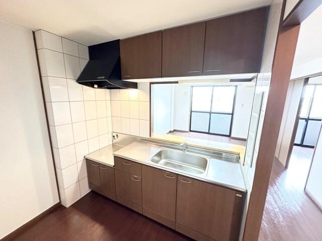 メゾンプレサスの物件内観写真