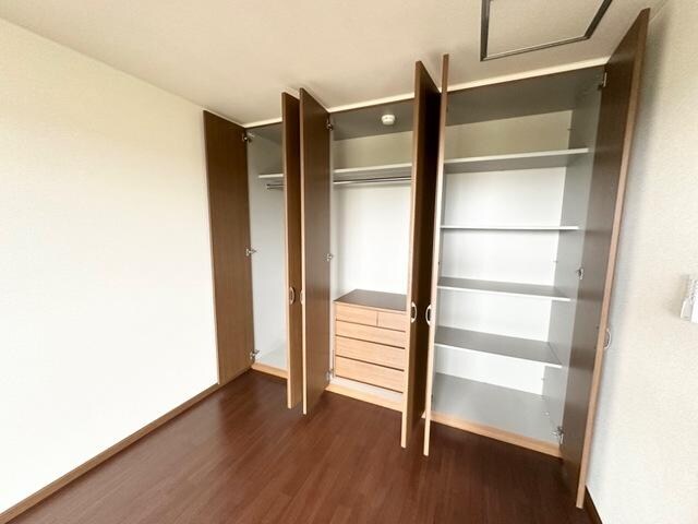 メゾンプレサスの物件内観写真