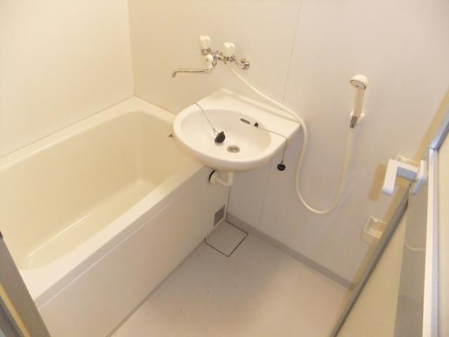 クレール滝野の物件内観写真