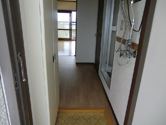 郡山駅 バス10分  金堀田下車：停歩4分 2階の物件内観写真