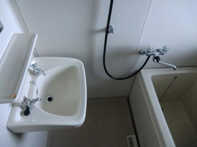 郡山駅 バス10分  金堀田下車：停歩4分 2階の物件内観写真