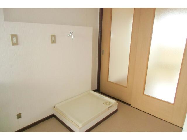 郡山駅 バス10分  金堀田下車：停歩4分 2階の物件内観写真