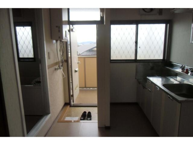 郡山駅 バス10分  金堀田下車：停歩4分 2階の物件内観写真