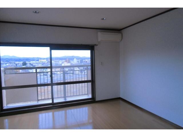 郡山駅 バス10分  金堀田下車：停歩4分 2階の物件内観写真