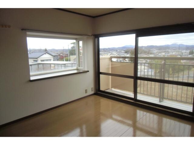 郡山駅 バス10分  金堀田下車：停歩4分 2階の物件内観写真