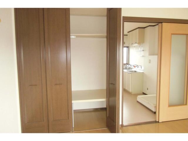 郡山駅 バス10分  金堀田下車：停歩4分 2階の物件内観写真