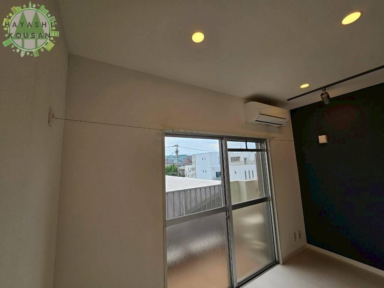 シャトレ原新町の物件内観写真