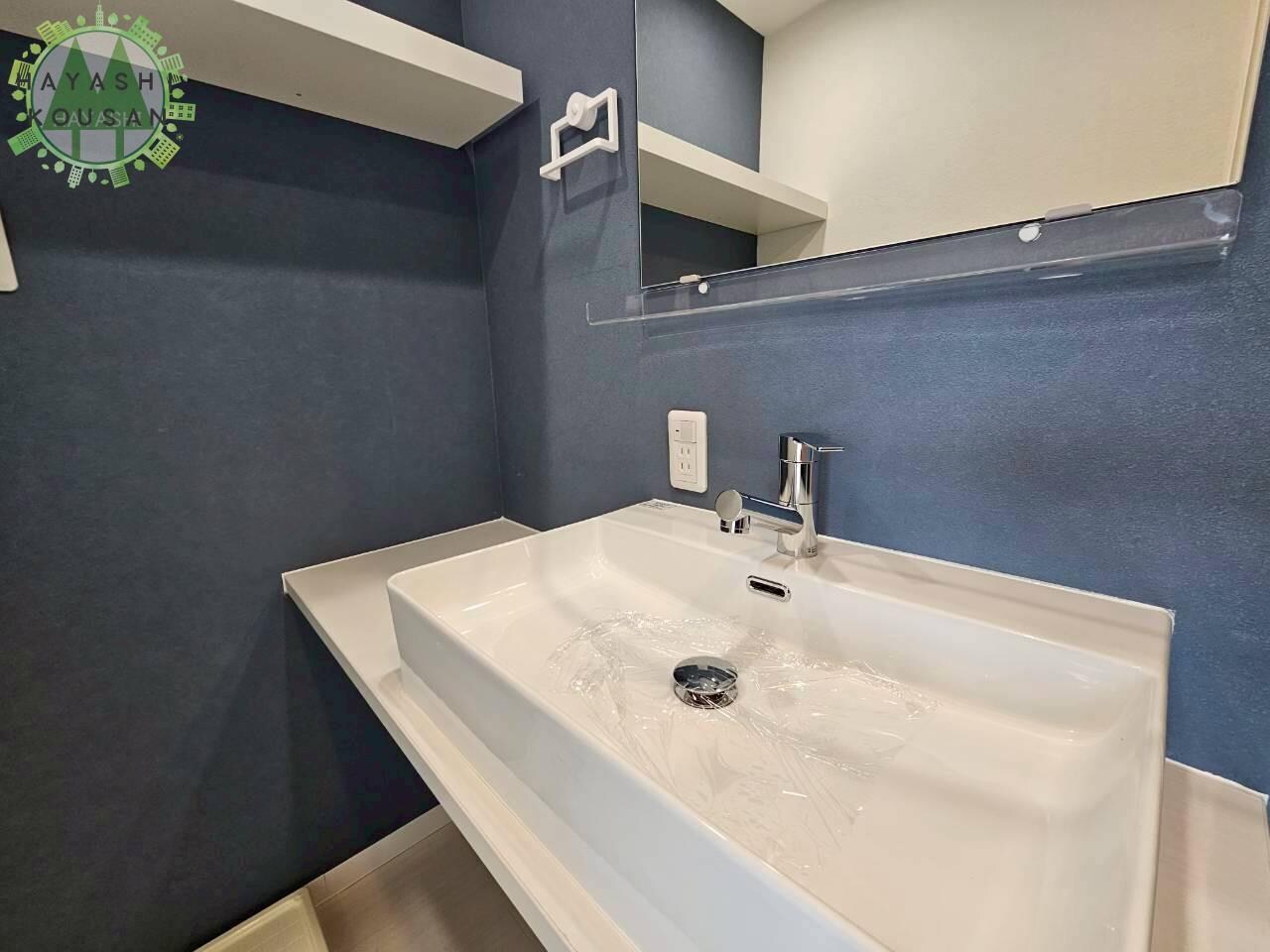 シャトレ原新町の物件内観写真