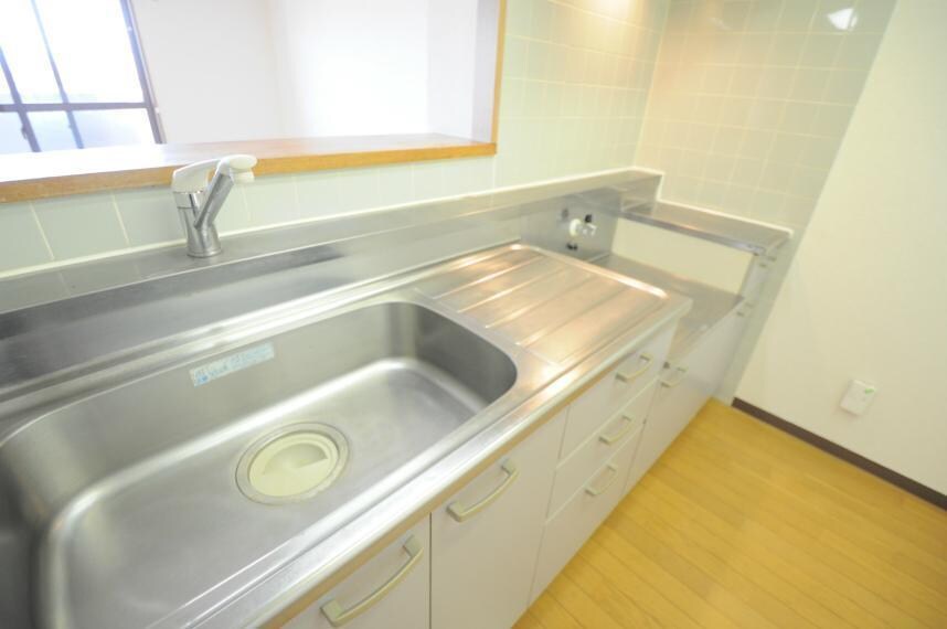 鶴羽ビルの物件内観写真