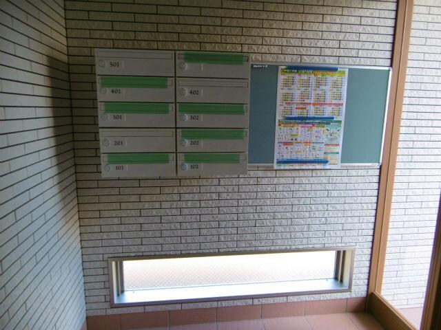 フローラ桜ヶ丘の物件外観写真