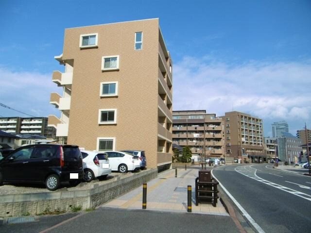 フローラ桜ヶ丘の物件外観写真