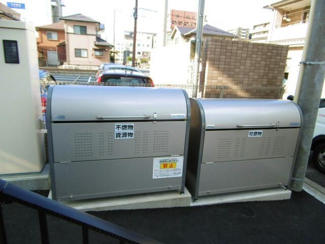 フローラ桜ヶ丘の物件外観写真