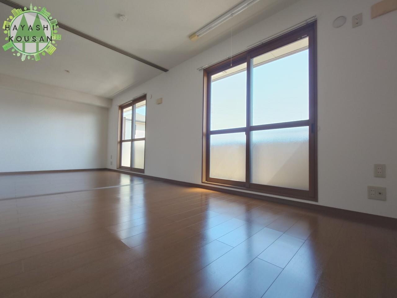 グランドールA棟の物件内観写真