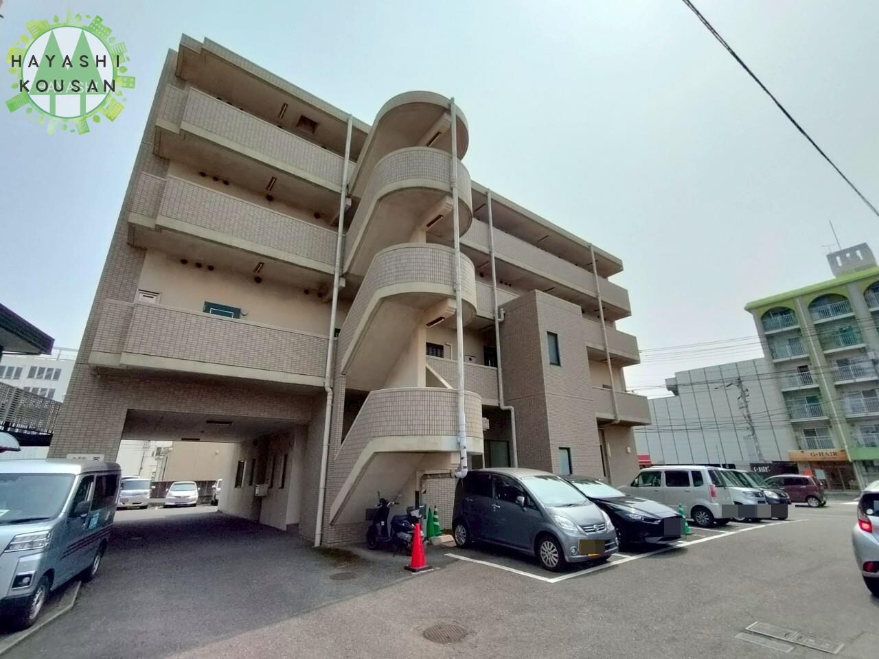 グランデール新川の物件外観写真