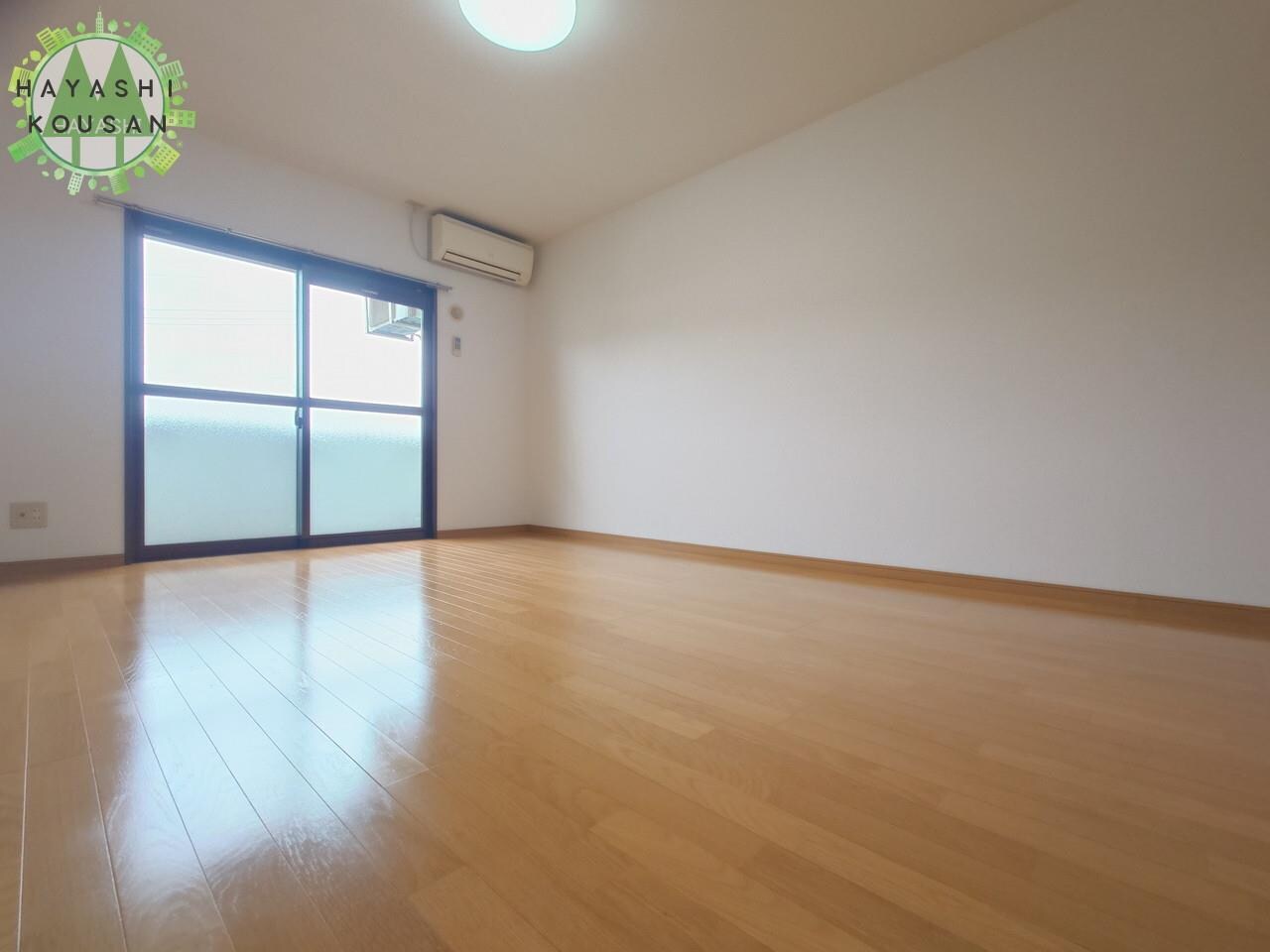 トレステーラ下芹の物件内観写真