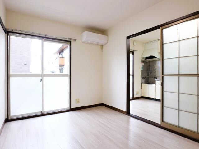 静岡県静岡市駿河区小鹿ハイツ 1階の物件内観写真