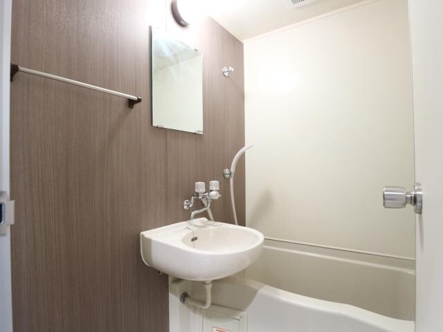 静岡駅 バス6分  八幡二丁目下車：停歩7分 1階の物件内観写真