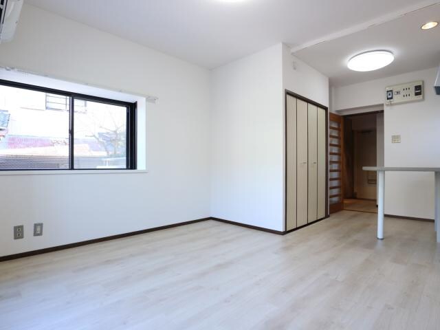 静岡駅 バス6分  八幡二丁目下車：停歩7分 1階の物件内観写真