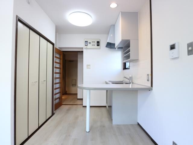 静岡駅 バス6分  八幡二丁目下車：停歩7分 1階の物件内観写真