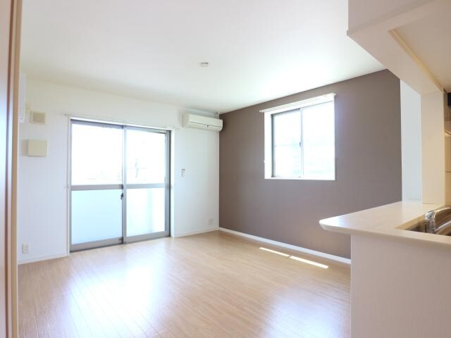 静岡駅 バス20分  中島下車：停歩2分 2階の物件内観写真