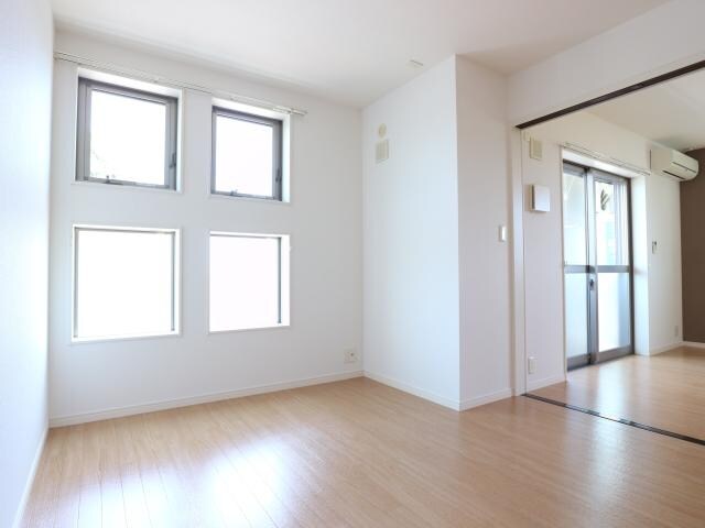 静岡駅 バス20分  中島下車：停歩2分 2階の物件内観写真