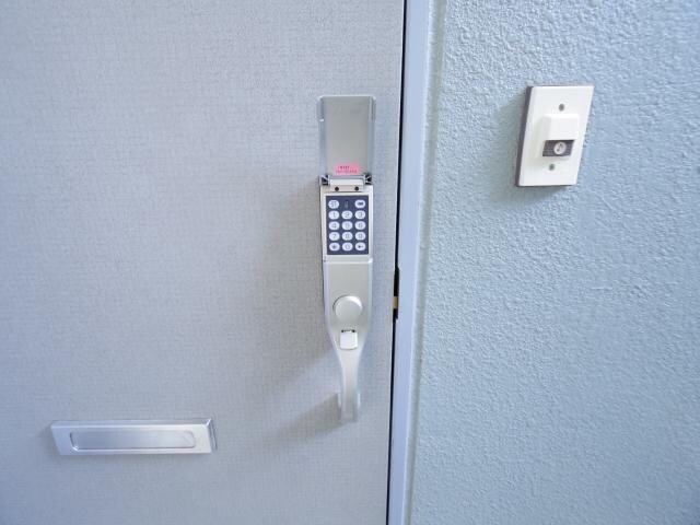 静岡駅 バス16分  中村町下下車：停歩3分 2階の物件内観写真