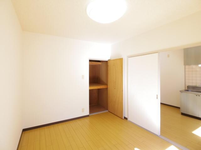 静岡駅 バス16分  中村町下下車：停歩3分 2階の物件内観写真