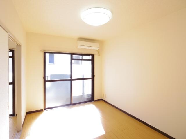 静岡駅 バス16分  中村町下下車：停歩3分 2階の物件内観写真