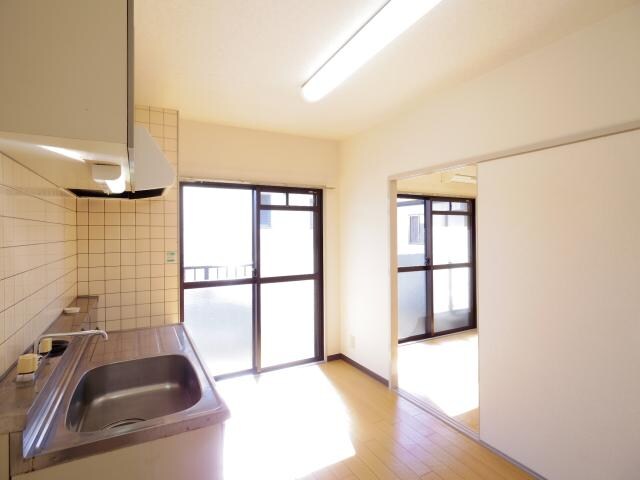 静岡駅 バス16分  中村町下下車：停歩3分 2階の物件内観写真