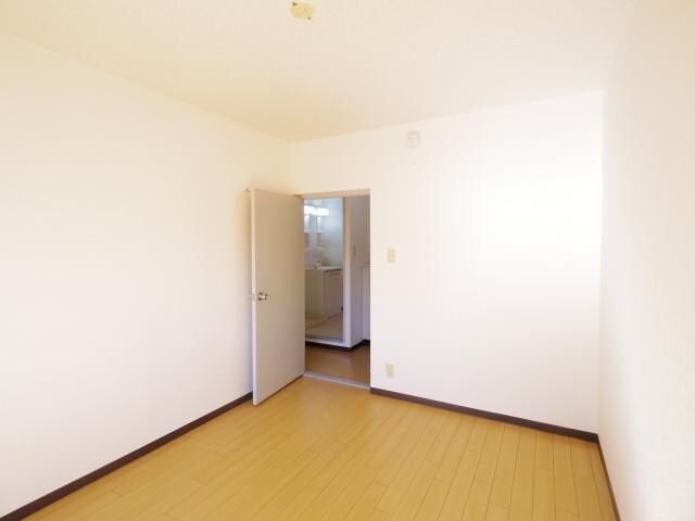 静岡駅 バス16分  中村町下下車：停歩3分 2階の物件内観写真