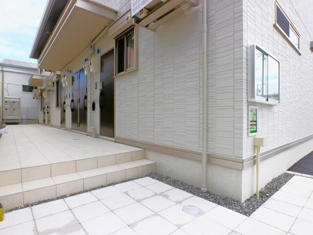 静岡駅 バス20分  西島下車：停歩4分 2階の物件外観写真