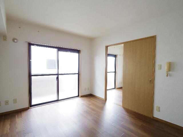 静岡県静岡市駿河区丸子新田マンション 2階の物件内観写真