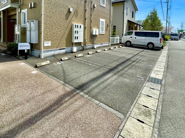 静岡駅 バス27分  県工業技術研究所下車：停歩4分 1階の物件外観写真