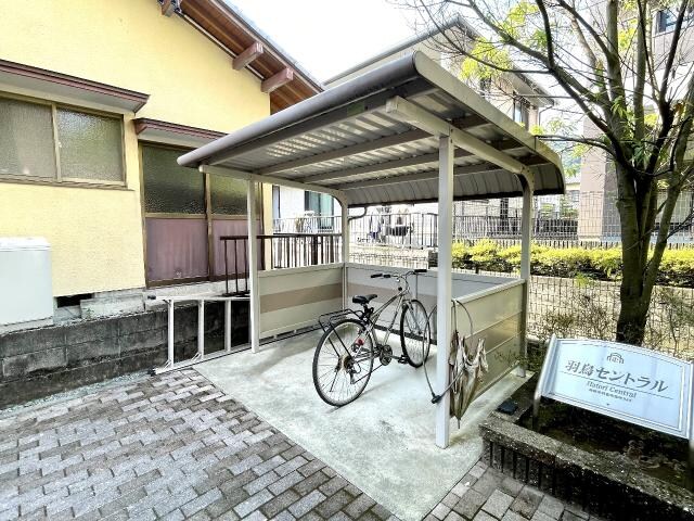 静岡駅 バス32分  服織小学校入口下車：停歩4分 2階の物件外観写真