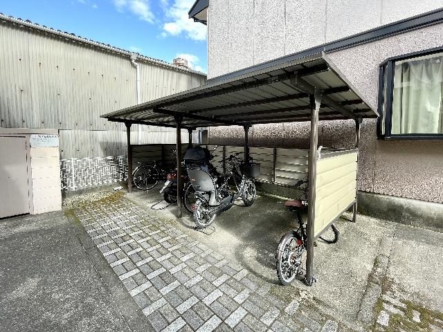 静岡駅 バス23分  池ヶ谷下車：停歩3分 2階の物件外観写真