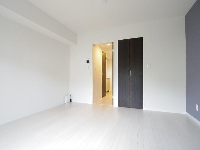 静岡県静岡市葵区音羽町マンション 1階の物件内観写真