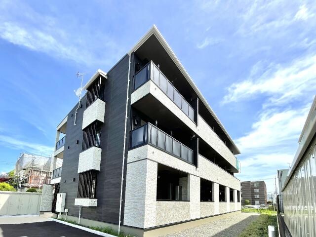 静岡駅 バス22分  千代田七丁目東部体育館入口下車：停歩5分 1階の物件外観写真