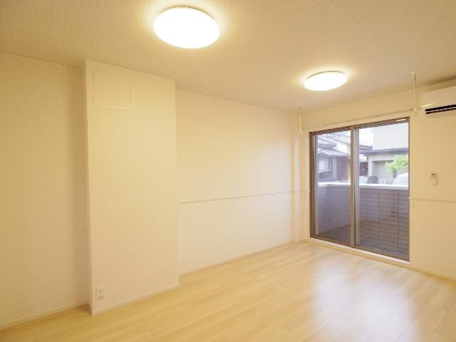 静岡駅 バス20分  籠上北秀英予備校前下車：停歩5分 1階の物件内観写真