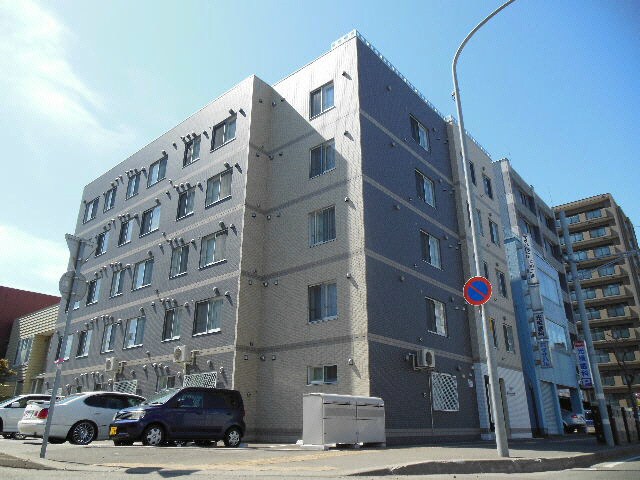 東区役所前駅 徒歩1分 3階の物件外観写真