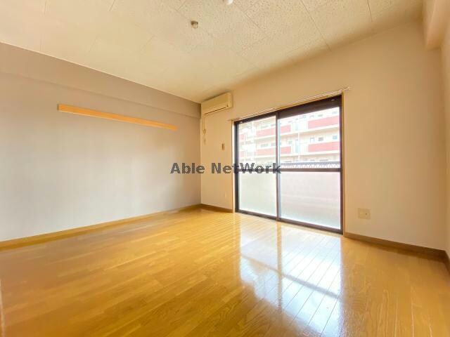 グラスリードの物件内観写真