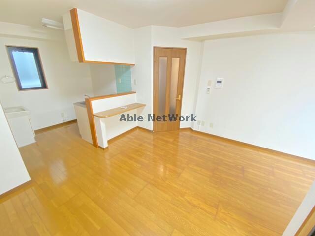 エスタジオ新屋敷の物件内観写真