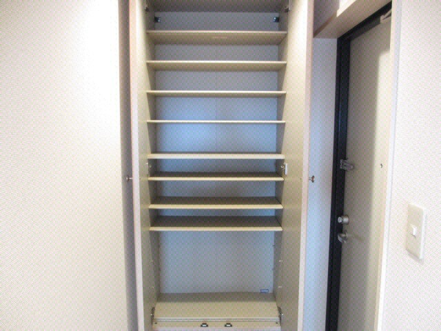 ガウディ出水の物件内観写真