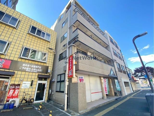 メイン新屋敷の物件外観写真