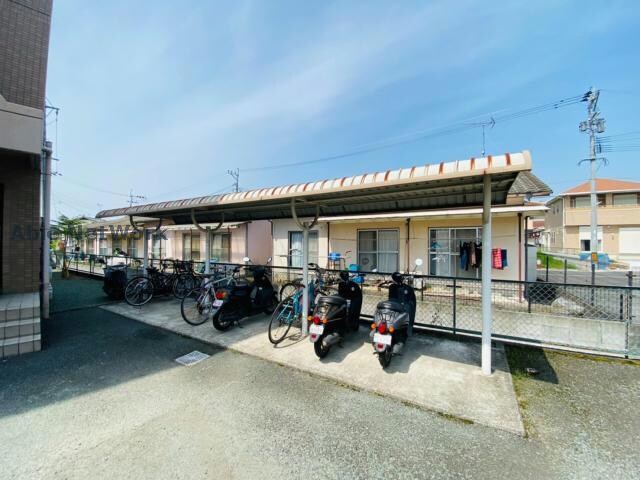 フォーリストの物件外観写真